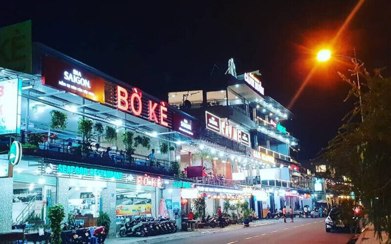 Nhà hàng Bờ Kè Quán