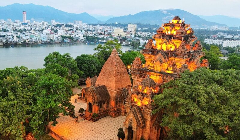 Tháp bà Ponagar