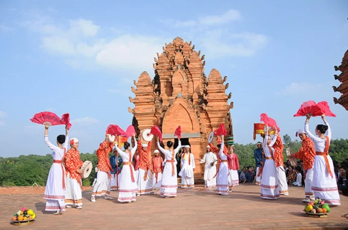 Lễ hội tháp bà po nagar
