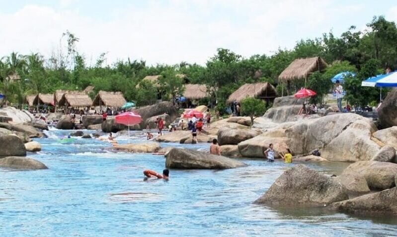 Khu du lịch Water Land suối Thạch Lâm Nha Trang