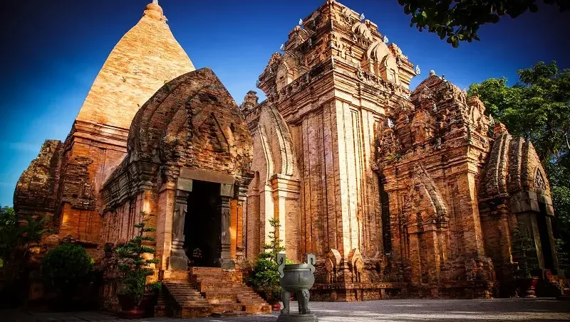 Tháp Bà Po Nagar
